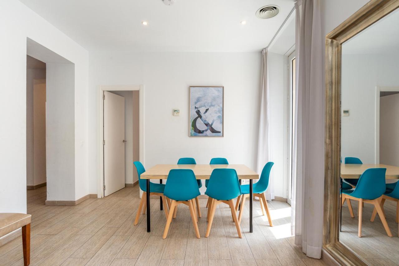 Апартаменты Dobo Malaga Soho Экстерьер фото