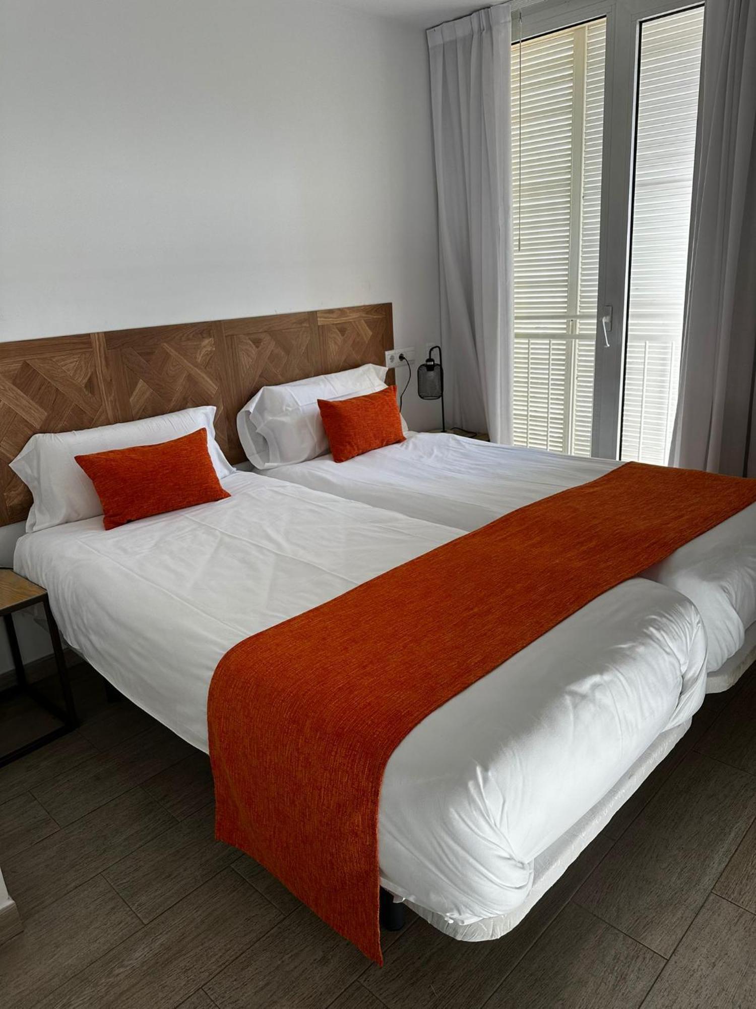 Апартаменты Dobo Malaga Soho Экстерьер фото